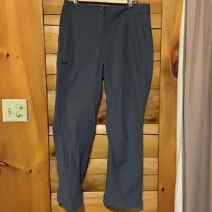 L.L. Bean Comfort Trail Pants Hiking Outdoor Sz10